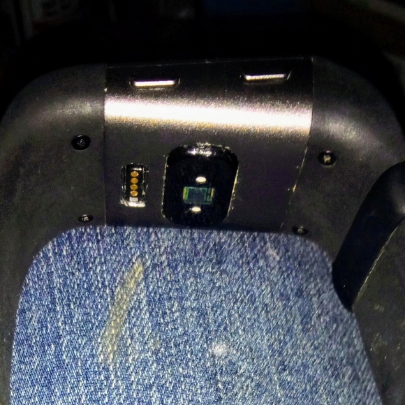 Men's Fitbit Sense watch - Picture 3 of 3